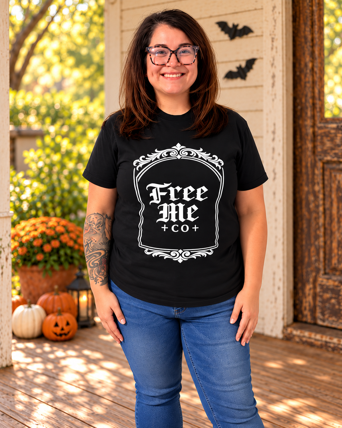 Free Me Co Vintage Frame Tee