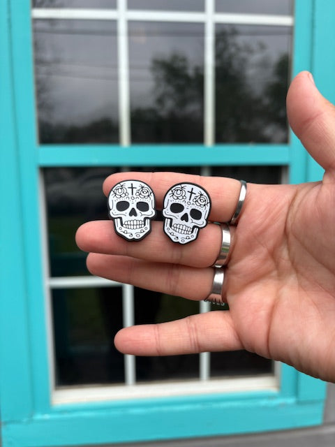 Sugar Skull Croc Charm – Black & White Day of the Dead Shoe Accessory